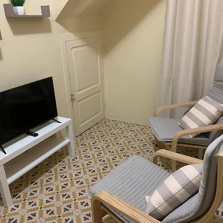 La Vista Al Di Sopra Dei Tetti Appartement *