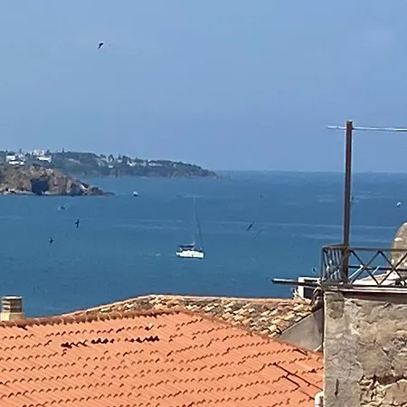 La Vista Al Di Sopra Dei Tetti Apartmán Cefalù