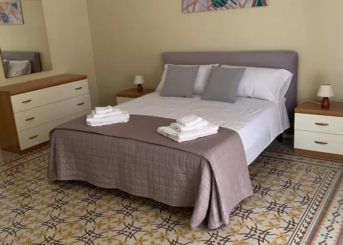 La Vista Al Di Sopra Dei Tetti Appartement *