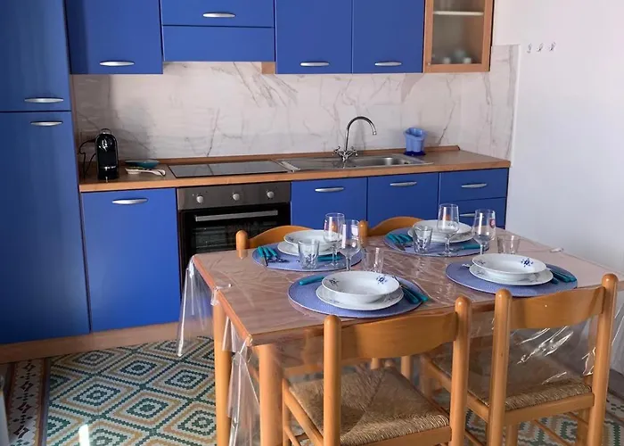 La Vista Al Di Sopra Dei Tetti Apartman Cefalù