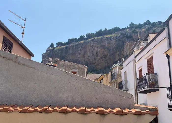 La Vista Al Di Sopra Dei Tetti Apartman *